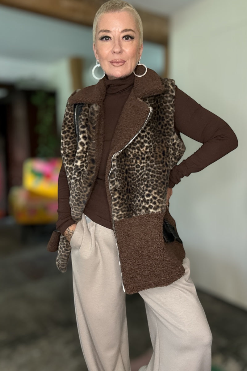 Raven Leopard Gilet