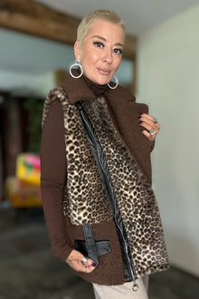 Raven Leopard Gilet