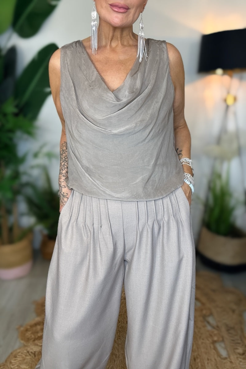 Soft Pleat Trouser