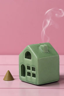 Incense Cottage - Balsam & Fir