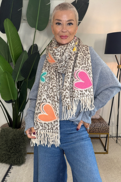 The Big Scarf - Hearts