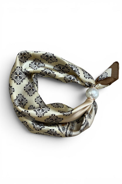 Magnetic Self Tie Scarf
