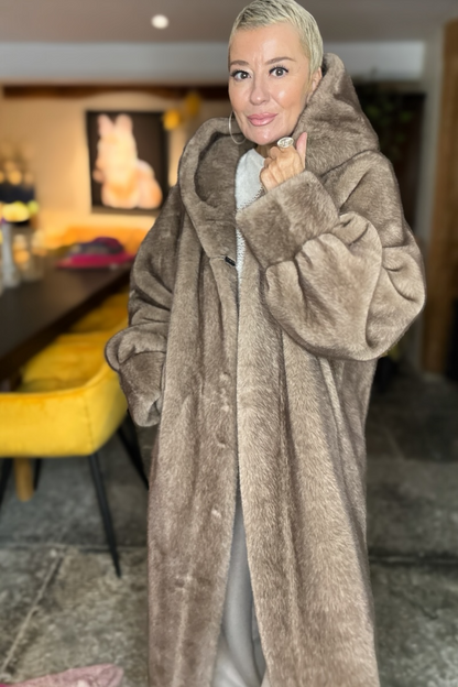 Porta Lux Faux Fur Coat