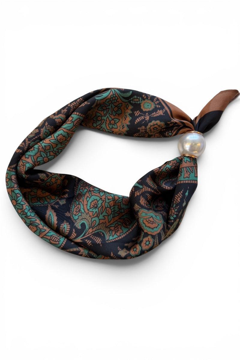 Magnetic Self Tie Scarf