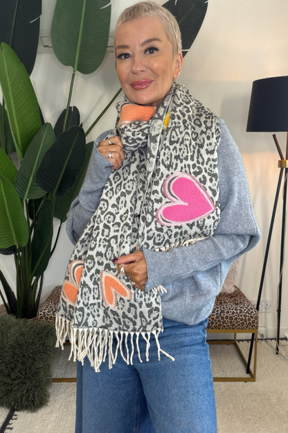 The Big Scarf - Hearts