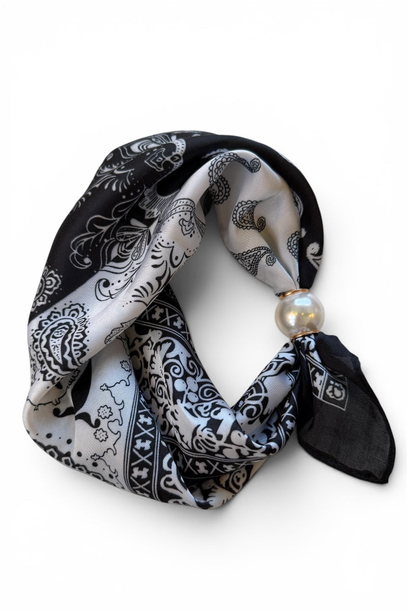 Magnetic Self Tie Scarf