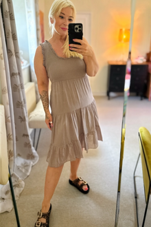 Suvi Midi Dress