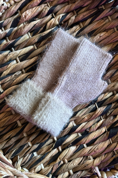 Soft Trim Cashmere Gloves