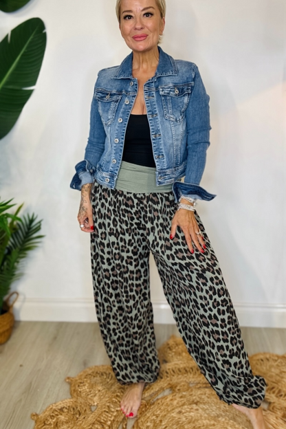 Relaxed Fit Harem Trousers - Leopard Print