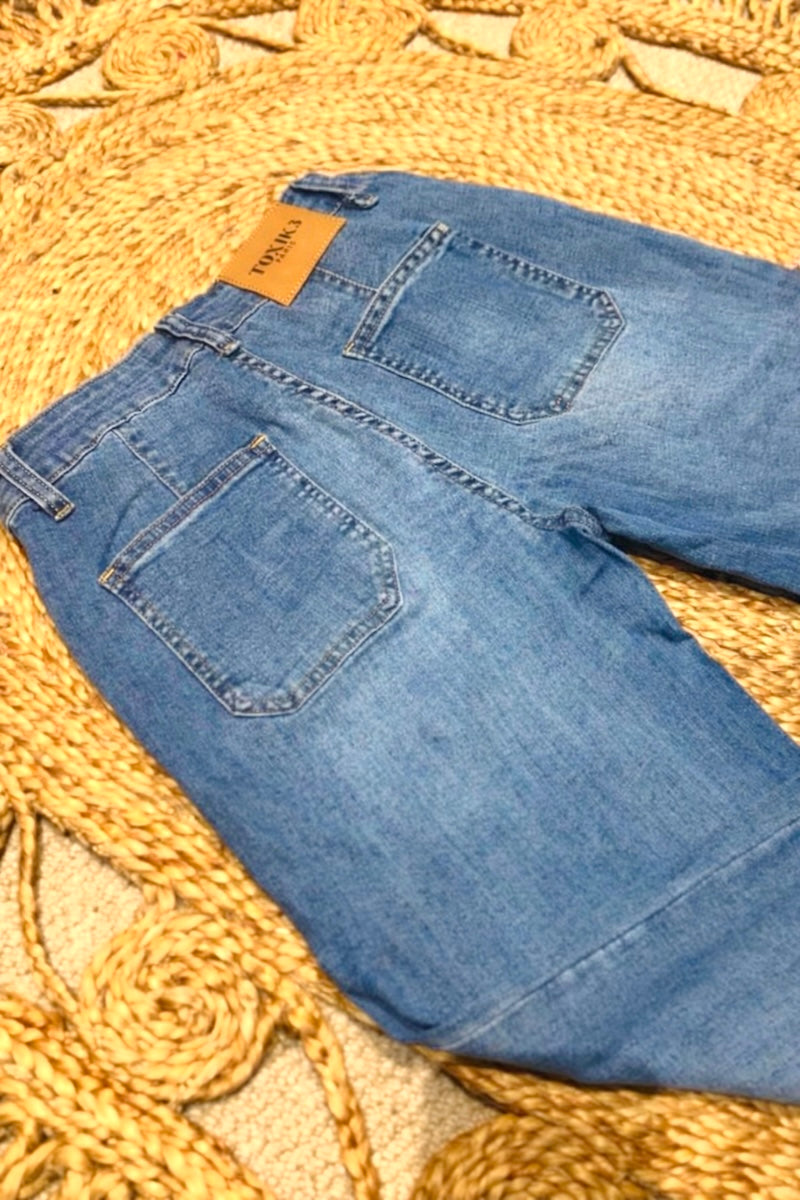 Leila Loves Pocket Wide Leg Jeans