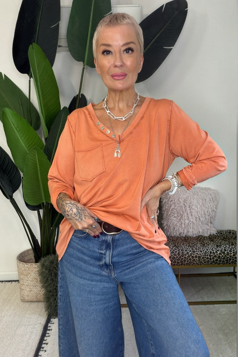 Essential V-Neck Long Sleeve T-Shirt