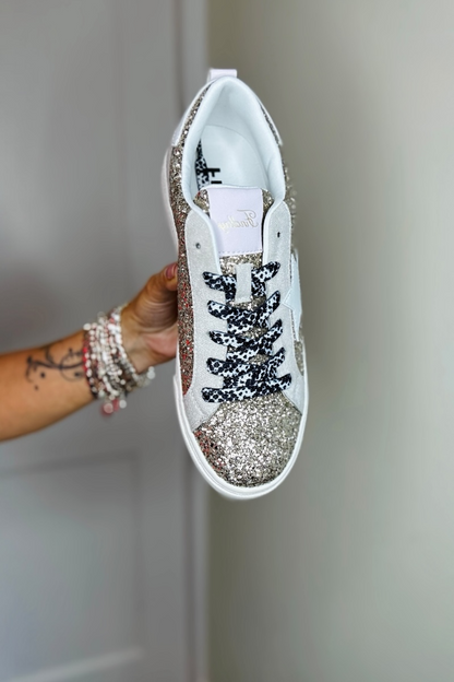 Finn Star Trainers - Light Gold