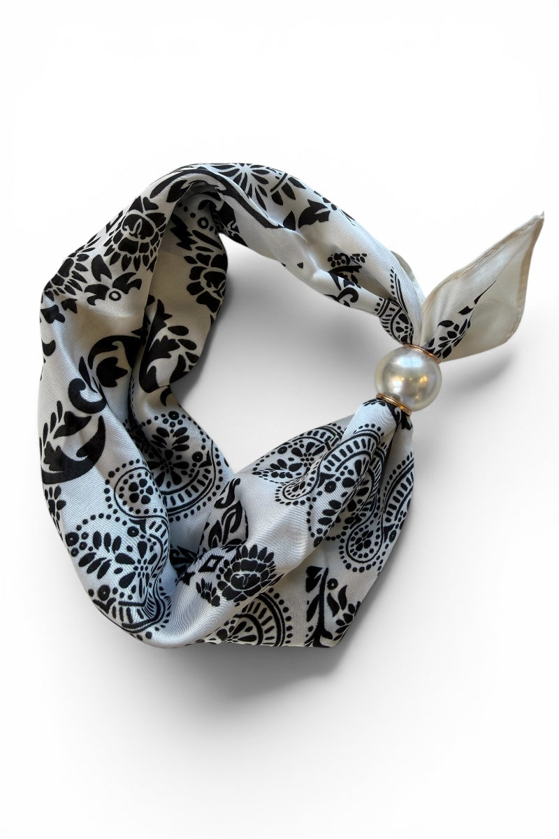 Magnetic Self Tie Scarf
