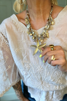 Short Beaded Necklace With Starfish Pendant