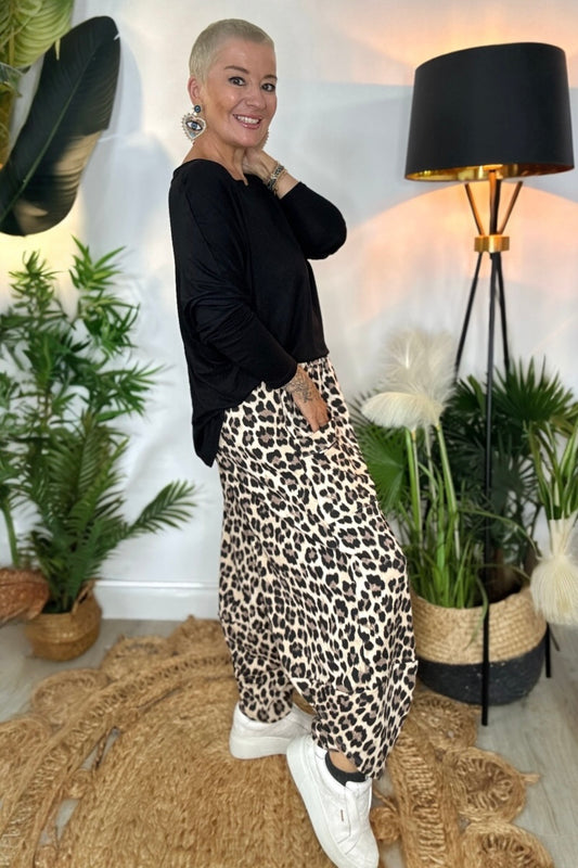 Brooke Patch Pocket Barrel Pants - Leopard Print