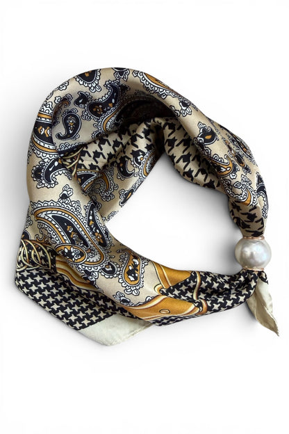 Magnetic Self Tie Scarf
