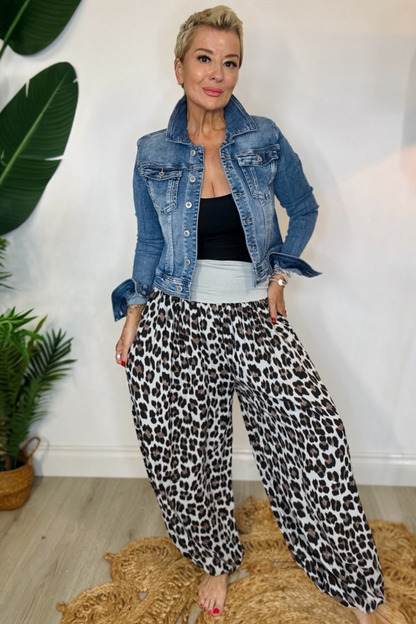 Relaxed Fit Harem Trousers - Leopard Print