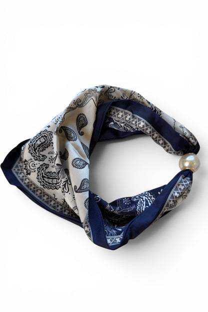 Magnetic Self Tie Scarf