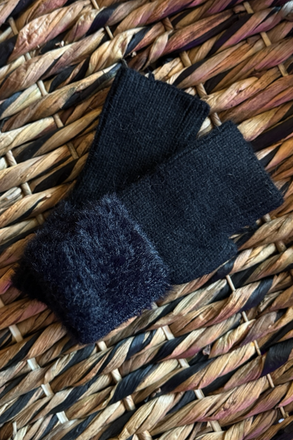 Soft Trim Cashmere Gloves