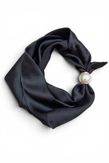 Magnetic Self Tie Scarf