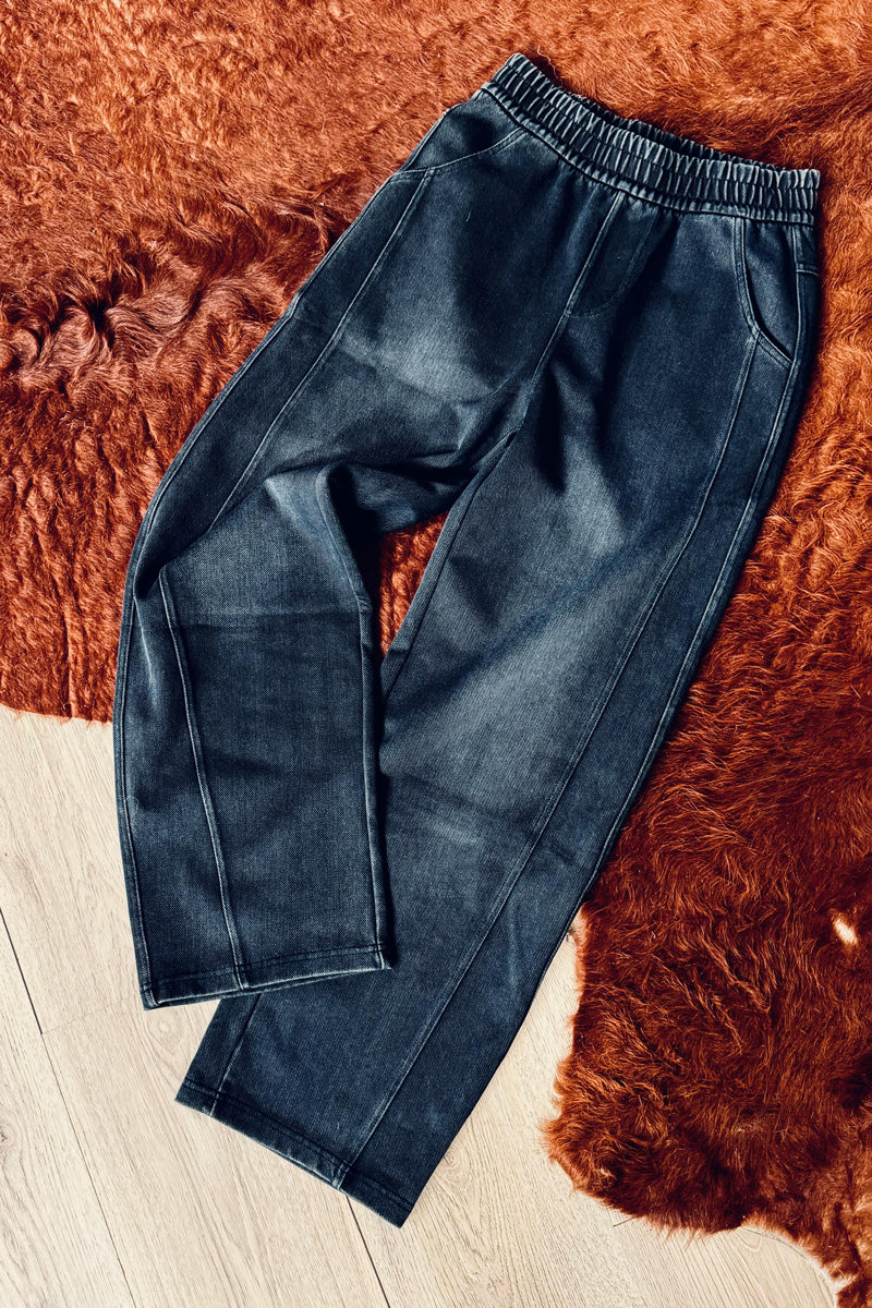 Hailee Barrel Leg Jeans