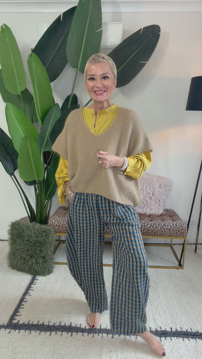 Gingham Barrel Leg Trousers